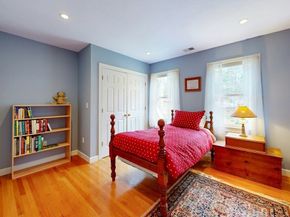 215 Causeway St, Medfield MA 02052