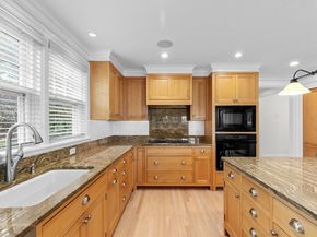 12 Stones Throw, Plymouth MA 02360