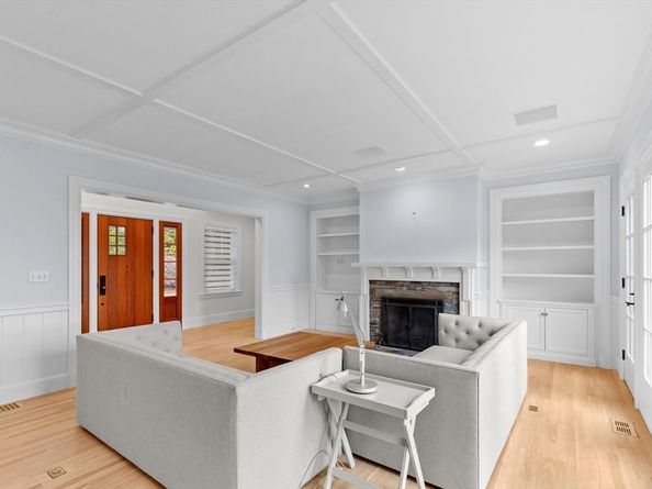 12 Stones Throw, Plymouth MA 02360