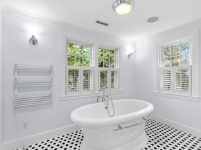 12 Stones Throw, Plymouth MA 02360