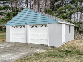 188 Princeton St, Holden MA 01520