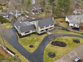 49 Algonquin Rd, Canton MA 02021