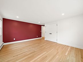 49 Algonquin Rd, Canton MA 02021