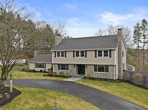 49 Algonquin Rd, Canton MA 02021
