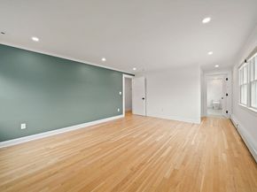 49 Algonquin Rd, Canton MA 02021