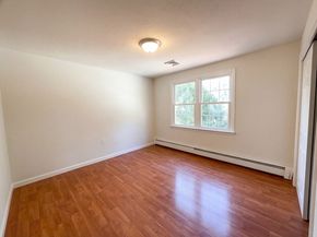 5 Tracy Ann Dr, Grafton MA 01536