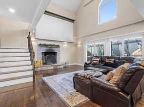 463 Pleasant St, Bridgewater MA 02333