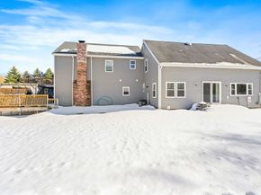 463 Pleasant St, Bridgewater MA 02333