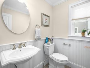 80 Pleasant Street 80, Medfield MA 02052