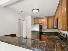 5689 Makati Circle H, San Jose CA 95123