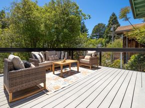 517 Sumner Avenue, Aptos CA 95003