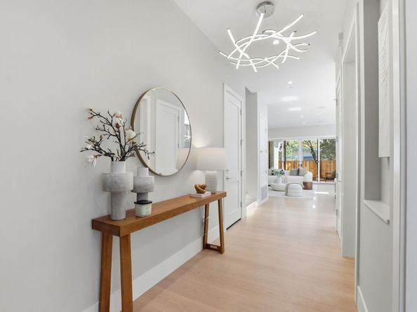 10536 S Tantau Avenue, Cupertino CA 95014