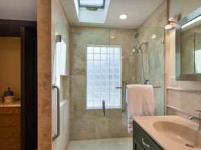 909 Laurence Avenue, Capitola CA 95010