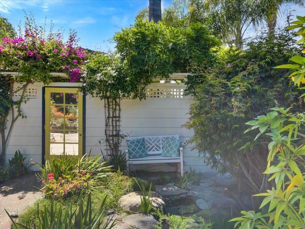909 Laurence Avenue, Capitola CA 95010