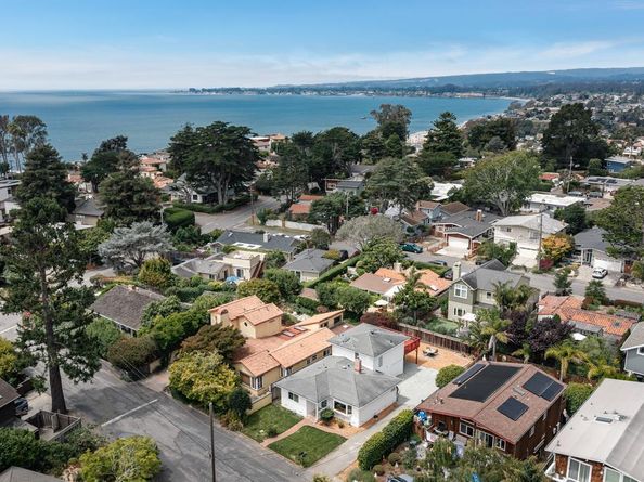 207 Kingsbury Drive, Aptos CA 95003