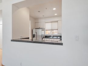 88 17th Avenue 304, San Mateo CA 94402