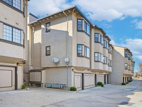 649 La Maison Drive, San Jose CA 95128