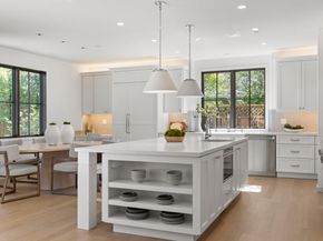 311 Linfield Drive, Menlo Park CA 94025