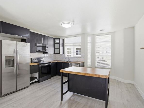 2414 Falk, San Jose CA 95116