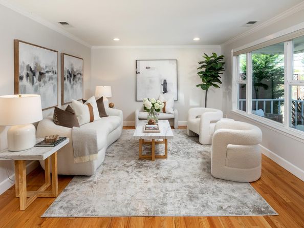 1067 17th Avenue, Redwood City CA 94063