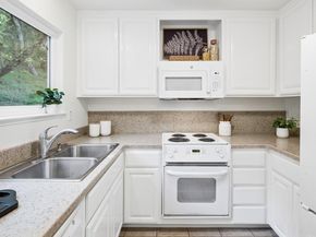 4024 Farm Hill 8, Redwood City CA 94061