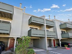 4024 Farm Hill 8, Redwood City CA 94061