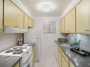 1515 Arc 203, Burlingame CA 94010