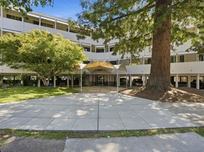 1515 Arc 203, Burlingame CA 94010