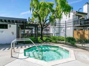 771 Williamsburg Way B, Gilroy CA 95020