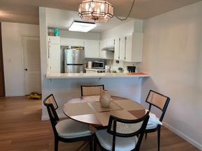 2140 Santa Cruz Avenue 203, Menlo Park CA 94025
