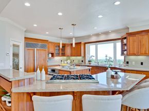 10376 Avenida Lane, Cupertino CA 95014