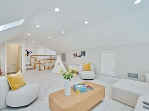 10376 Avenida Lane, Cupertino CA 95014