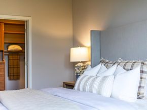 10376 Avenida Lane, Cupertino CA 95014