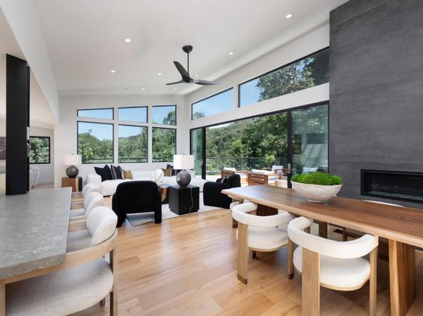 124 Foxwood Road, Portola Valley CA 94028