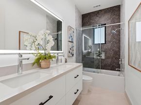 1084 Moffett Circle, Palo Alto CA 94303
