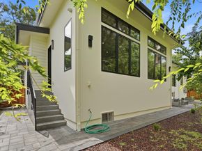 1084 Moffett Circle, Palo Alto CA 94303