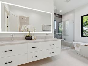 1084 Moffett Circle, Palo Alto CA 94303