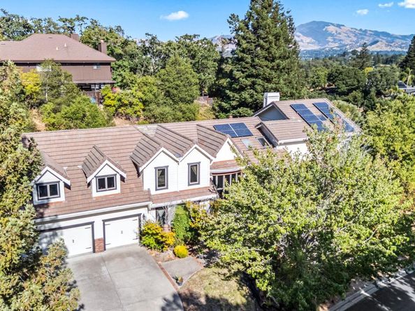 3265 Greenhills Drive, Lafayette CA 94549