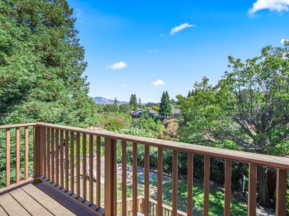 3265 Greenhills Drive, Lafayette CA 94549