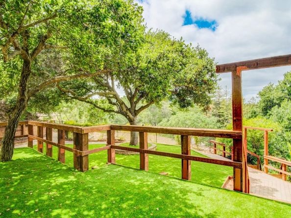 780 S El Monte Avenue, Los Altos CA 94022