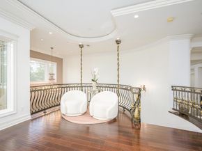 780 S El Monte Avenue, Los Altos CA 94022