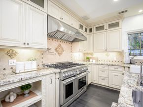 780 S El Monte Avenue, Los Altos CA 94022