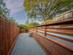 780 S El Monte Avenue, Los Altos CA 94022