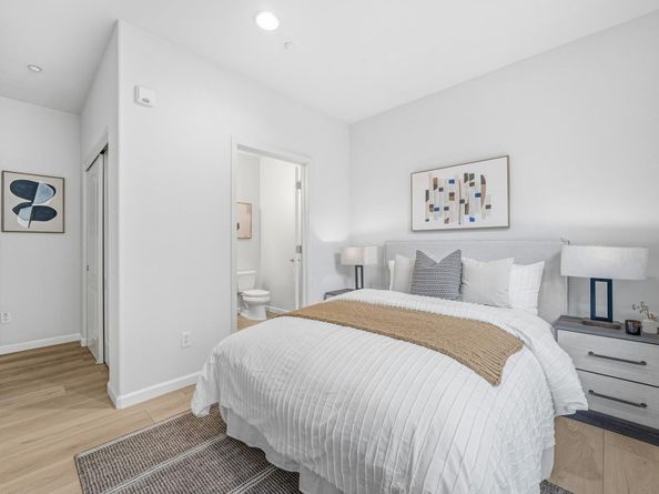 214 Peppermint Tree Terrace 1, Sunnyvale CA 94086