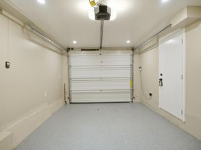 8724 Macarthur Boulevard, Oakland CA 94605