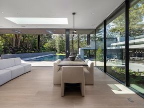 100 New Place Road, Hillsborough CA 94010