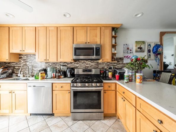 936 Brussels Street, San Francisco CA 94134