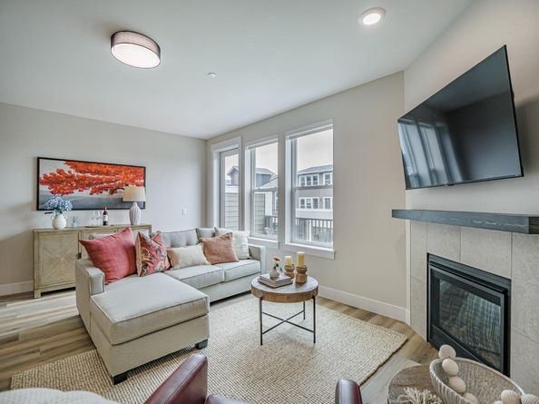 111 Aptos Village Way 2, Aptos CA 95003