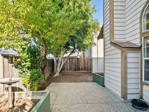 915 Kara Way, Campbell CA 95008