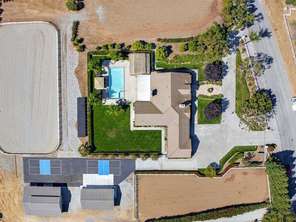 12315 Harding Avenue, San Martin CA 95046